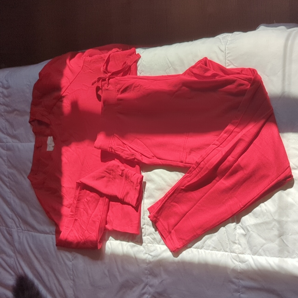 Lou & Grey SignatureSoft Red Matching Set